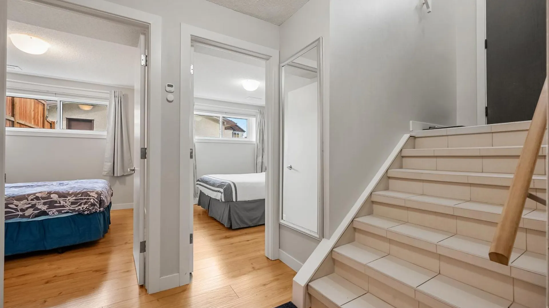 Cozy And Welcoming 2Br Basement Suite In The Heart Of 卡加利 公寓