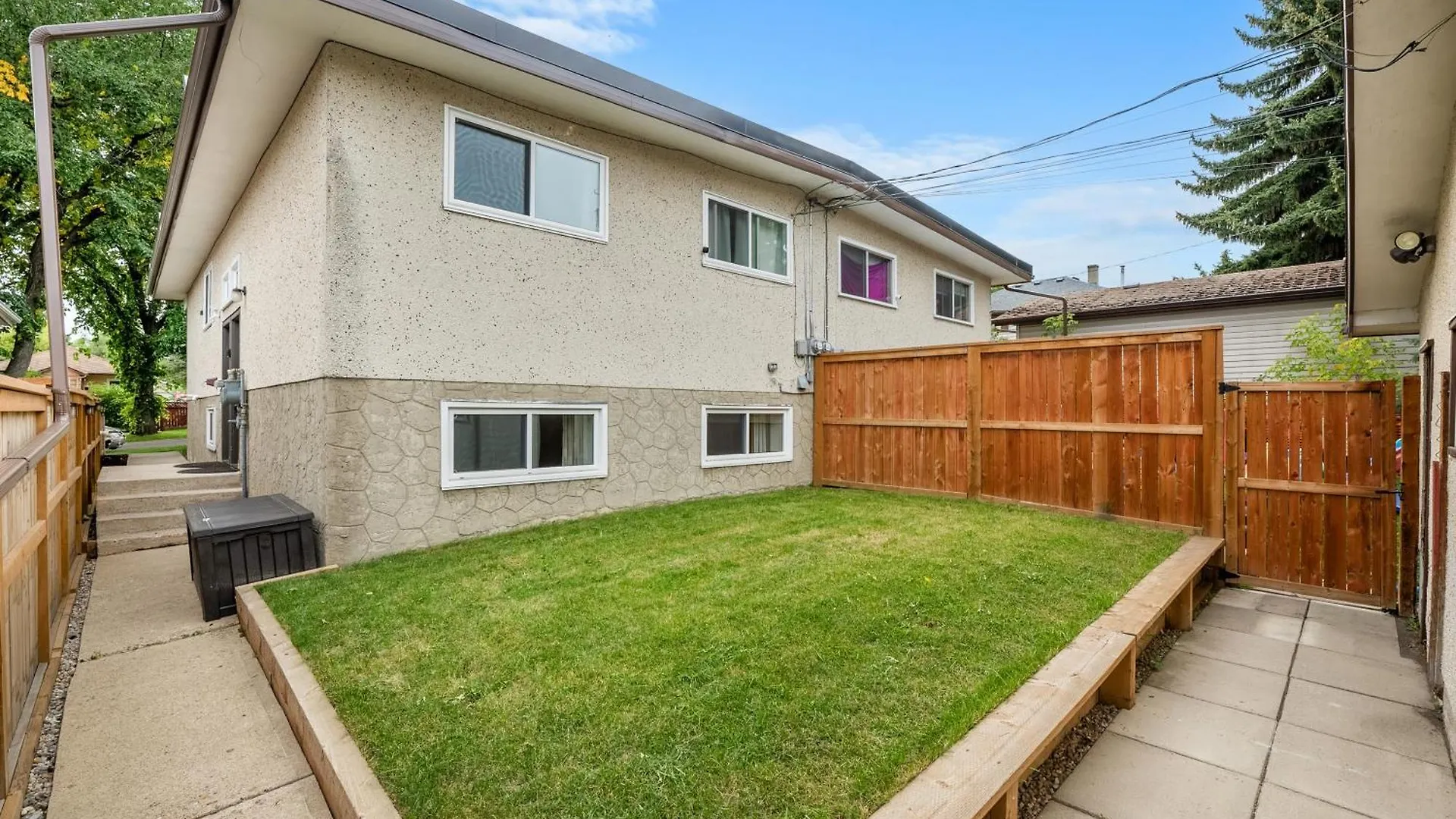 Cozy And Welcoming 2Br Basement Suite In The Heart Of YYC Kanada